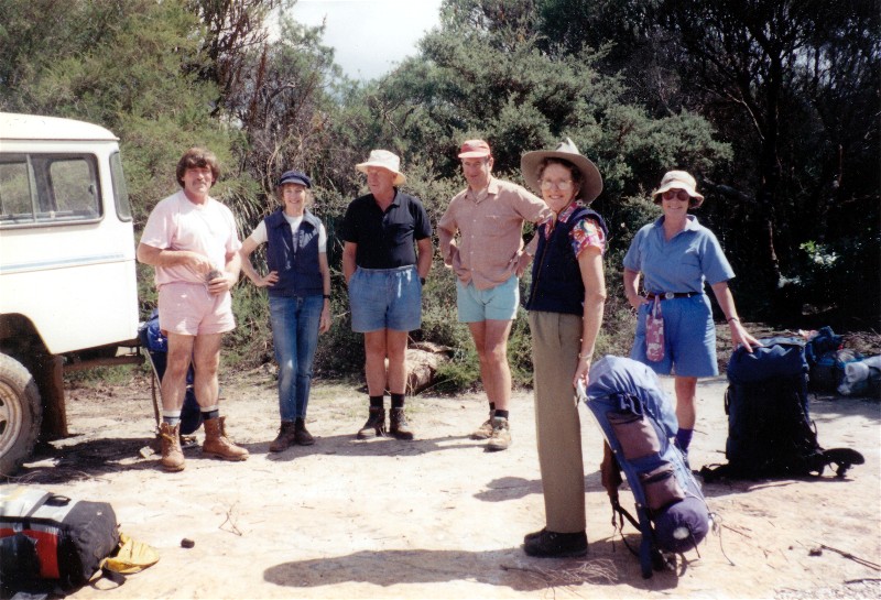 1994 backpackers head for The Castle