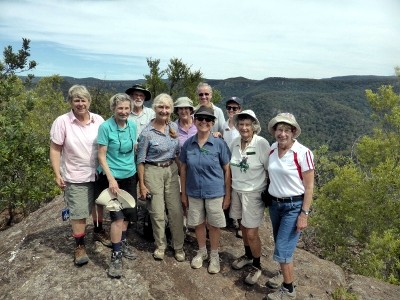 Medium group on Three Views Trail